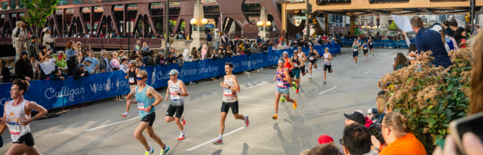 Participants running the 2025 Bank of America Chicago Marathon